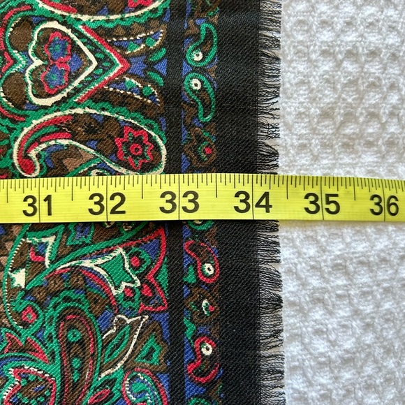 YSL authentic shawl or scarf - Picture 4 of 5